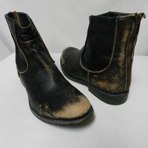 Free People x Matisse Gerald Distressed Leather ankle Chelsea Boots Size Sz 8